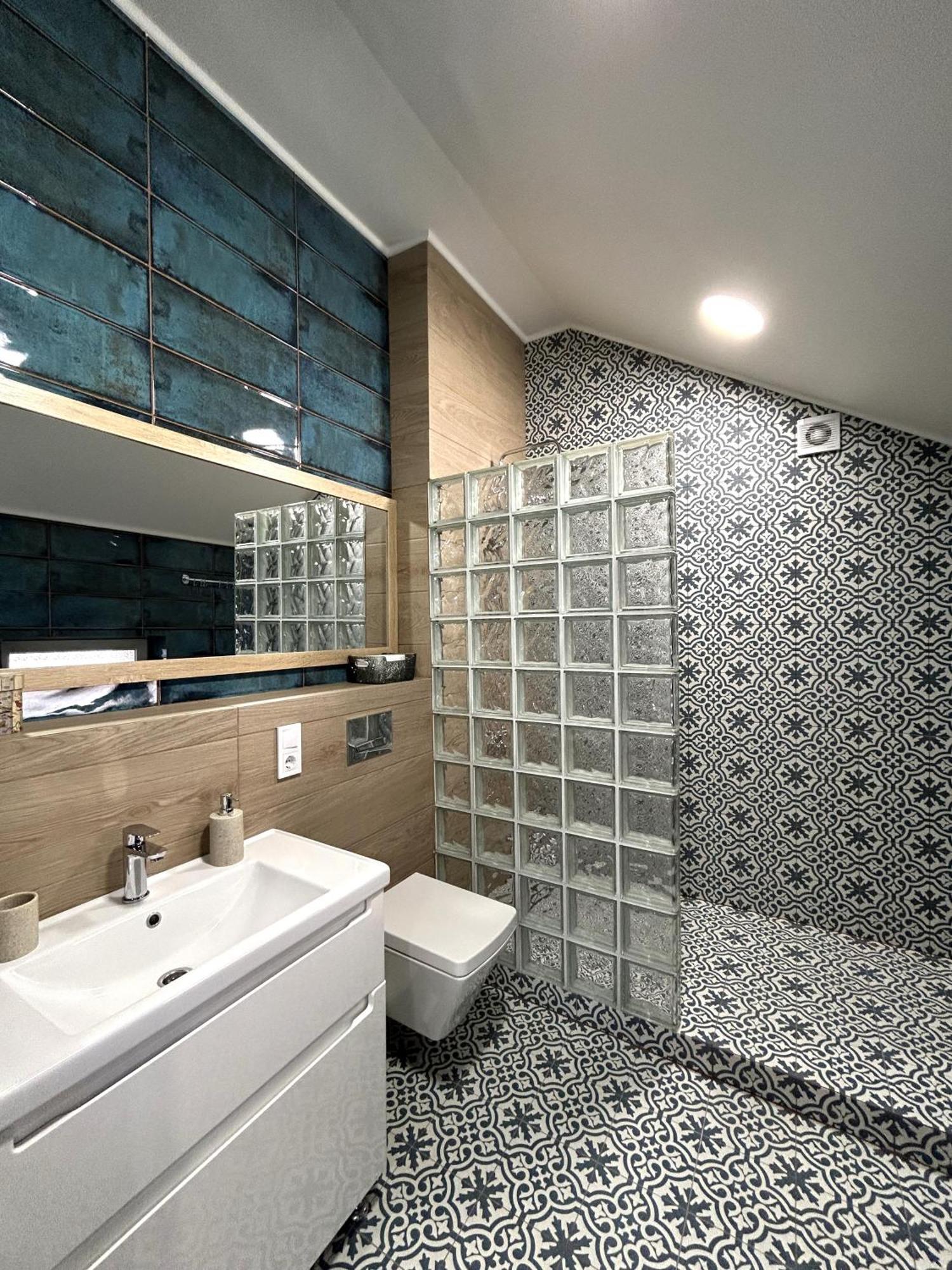 Modern Apartment In The City Center Lviv Extérieur photo